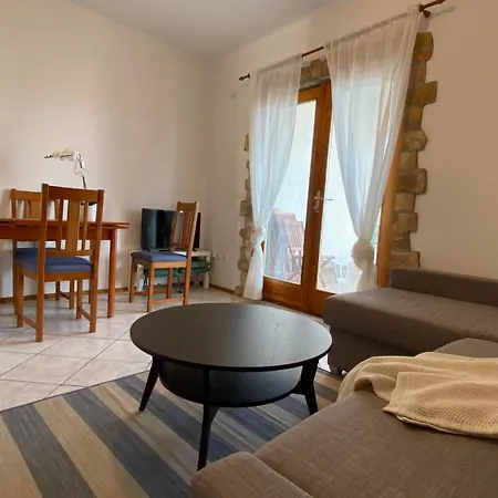 Villa Maslinica * Maslinica