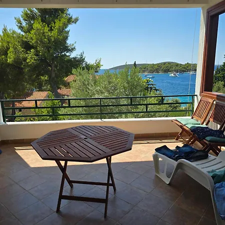 Villa Maslinica Maslinica