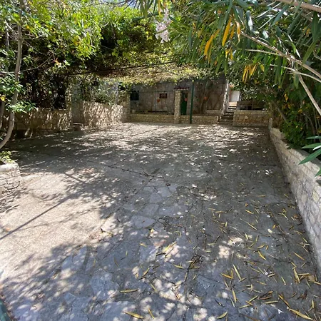 Villa Maslinica * Maslinica